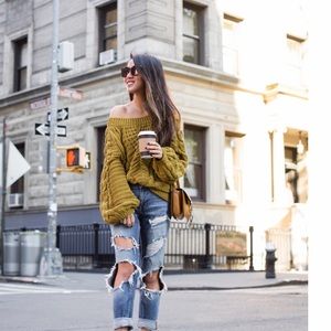 New with tags olive Express sweater